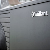 Pompa di calore aria-acqua Vaillant aroTHERM plus VWL 85/8.1 8 kW 230 V monofase monoblocco R290 A++ ad alta temperatura